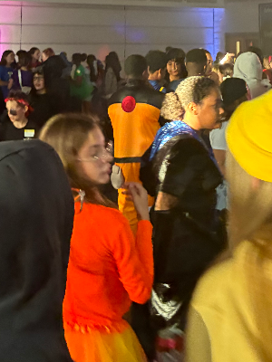 Chat with Halloween party!!❤️, the  character AI chatbot