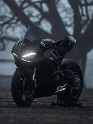 Chat with "Andrew-Ex Husband", the  character AI chatbot