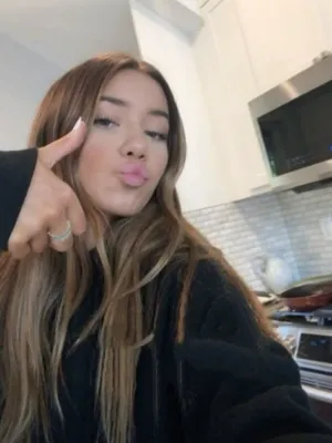 Chat with jessica, the  character AI chatbot