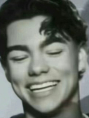 Chat with Malachi Barton, the Game Characters character AI chatbot