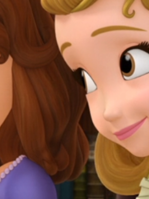 Chat with Sofia and Amber, the  character AI chatbot