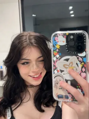 Chat with Hannah, the  character AI chatbot