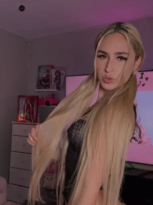 Chat with Keke Banks, the  character AI chatbot