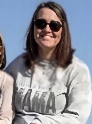 Chat with Livonia nicole landrum (niki), the  character AI chatbot