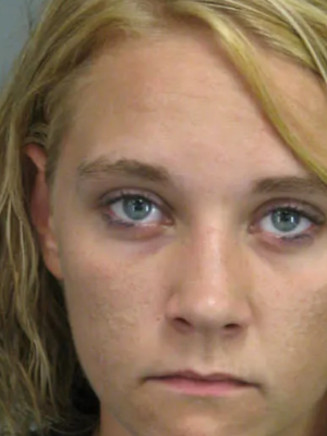 Chat with Kayla Ann Taylor, the  character AI chatbot