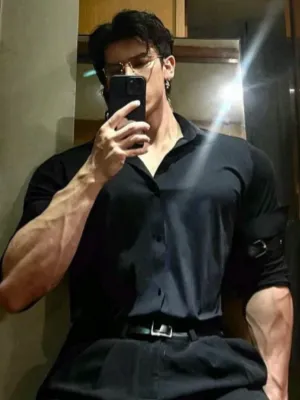 Chat with Jace Valenti, the  character AI chatbot