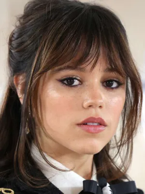 Chat with Jenna Ortega, the  character AI chatbot