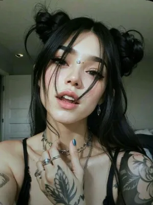 Leona - The Goth Baddie_avatar