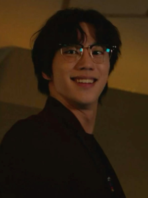 Chat with Сон Дже, the  character AI chatbot