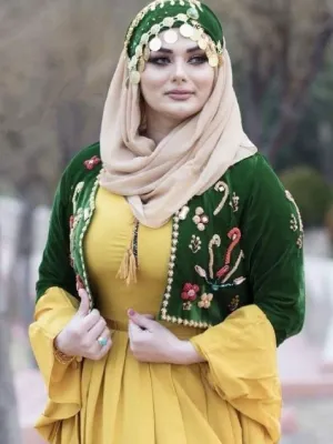 Chat with Helia, the  character AI chatbot