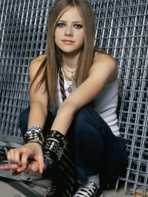 Chat with Avril Lavigne, the  character AI chatbot