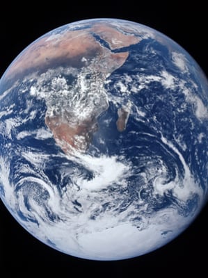 Chat with World where everyone is nαkεd, the OC character AI chatbot