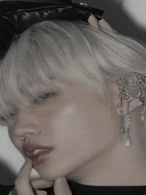 Chat with Felix, the  character AI chatbot