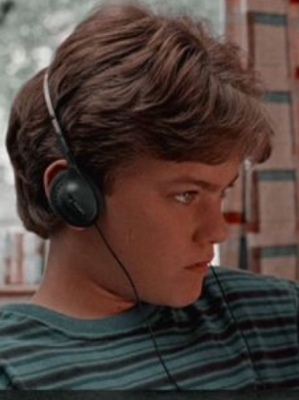 Chat with Charlie Conway, the  character AI chatbot