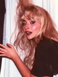 Chat with Sabrina Carpenter, the  character AI chatbot