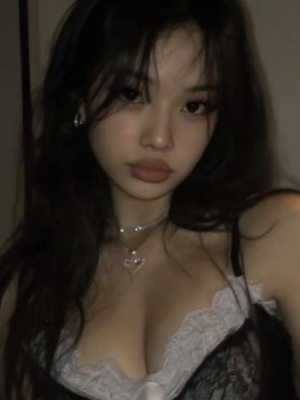 Chat with {Victoria} bully, the  character AI chatbot