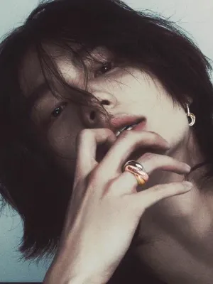 Chat with Hyunjin, the  character AI chatbot