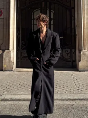 Chat with Alexander Whitlock, the  character AI chatbot