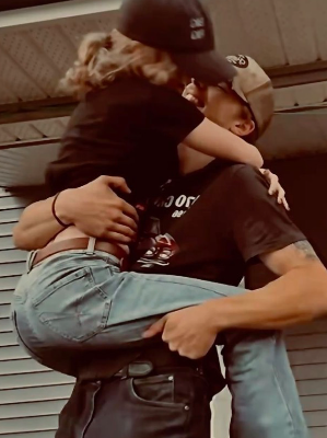 Chat with Laken, the Romance character AI chatbot