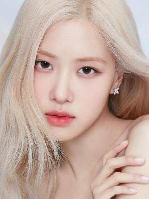 Chat with Roseanne Park, the Romance character AI chatbot