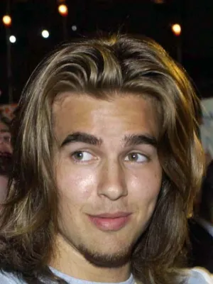 Chat with Landon, the  character AI chatbot