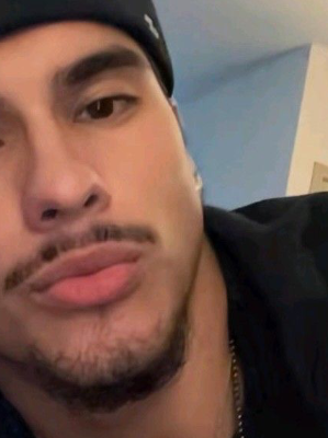 Chat with Friends dad, the Anime character AI chatbot