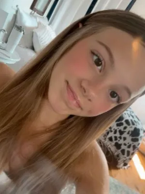 Chat with joycee, the Romance character AI chatbot