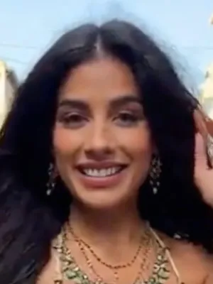 Chat with Nadia Saleh, the Anime character AI chatbot