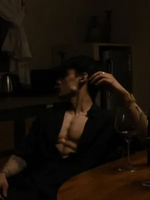 Chat with Dante Vercetti, the  character AI chatbot