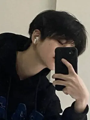 Chat with Xavier, the  character AI chatbot