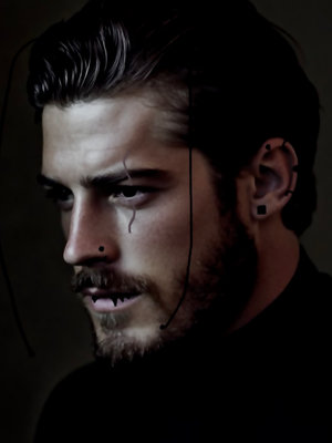 Chat with Etro Xander, the Joyful Christmas character AI chatbot