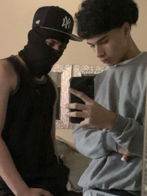 Chat with Pablo and Julio, the  character AI chatbot