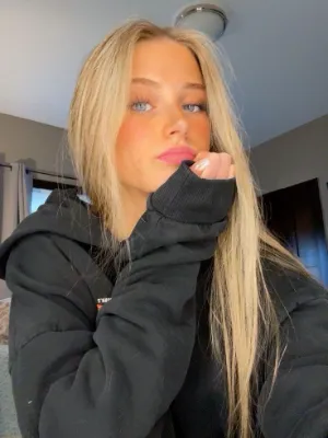 Chat with Bella, the  character AI chatbot