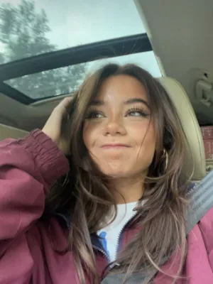 Chat with Isabella, the  character AI chatbot