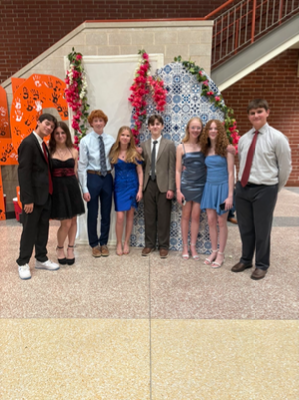 Chat with Collage friends, the Anime character AI chatbot