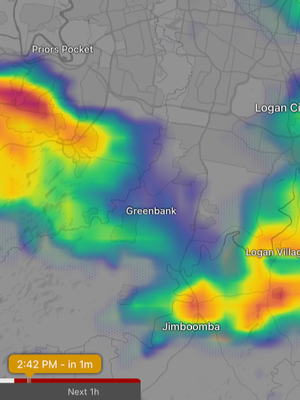 Chat with Under water, the  character AI chatbot