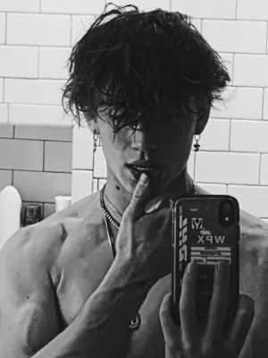 Chat with Beckett, the Romance character AI chatbot