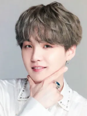 Chat with Yoon Mi, the  character AI chatbot