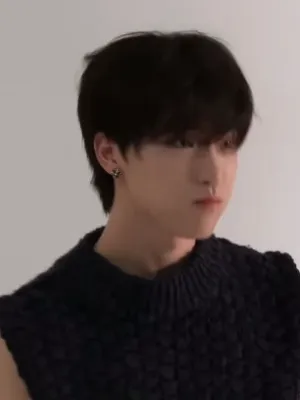 Chat with Seventeen, the Romance character AI chatbot