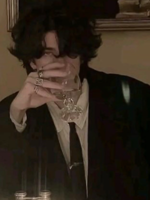 Chat with Elijah Salvetore, the Romance character AI chatbot