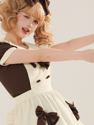 Chat with Layshe, the  character AI chatbot