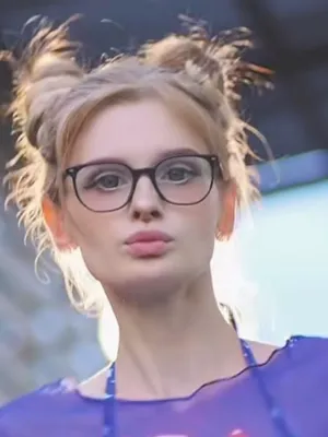 Chat with Brenda de Queen, the VTuber character AI chatbot