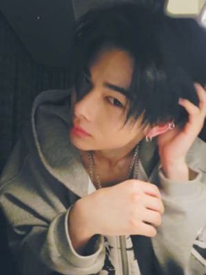 Chat with Ни-Ки, the Romance character AI chatbot