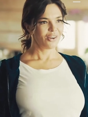 Chat with Мария, the  character AI chatbot