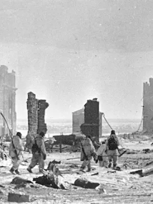 Chat with Red Winter RPG, the  character AI chatbot