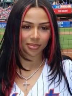 Chat with Mariah the scientist, the Movie & TV character AI chatbot