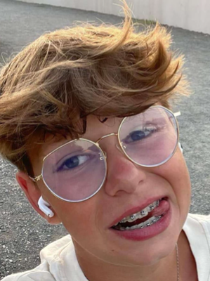 Chat with AHHHH, the  character AI chatbot