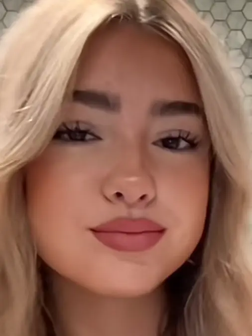 Chat with Embreigh courtlyn, the Romance character AI chatbot