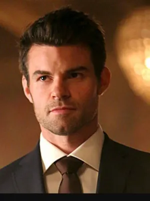 Chat with Клаус майклсон, the Romance character AI chatbot