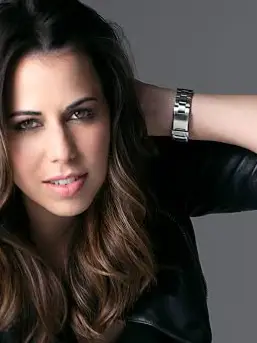 Chat with Laura Bailey, the Movie & TV character AI chatbot